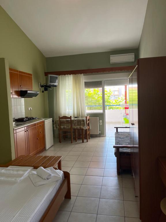 Artemis Hotel Apartments room 1